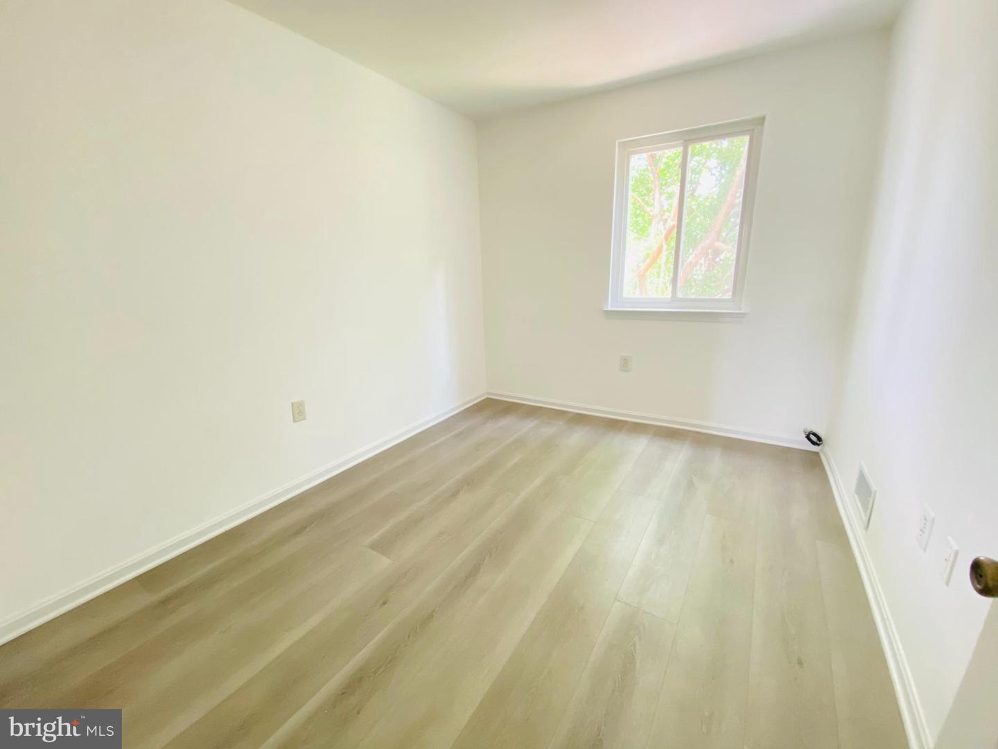8192 COMMUNITY DR, MANASSAS, Virginia 20109, 3 Bedrooms Bedrooms, ,2 BathroomsBathrooms,Residential,For sale,8192 COMMUNITY DR,VAPW2098714 MLS # VAPW2098714
