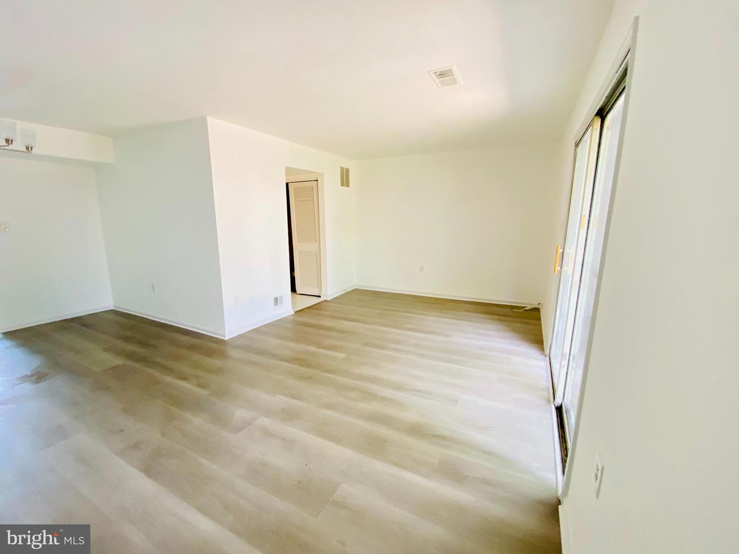 8192 COMMUNITY DR, MANASSAS, Virginia 20109, 3 Bedrooms Bedrooms, ,2 BathroomsBathrooms,Residential,For sale,8192 COMMUNITY DR,VAPW2098714 MLS # VAPW2098714