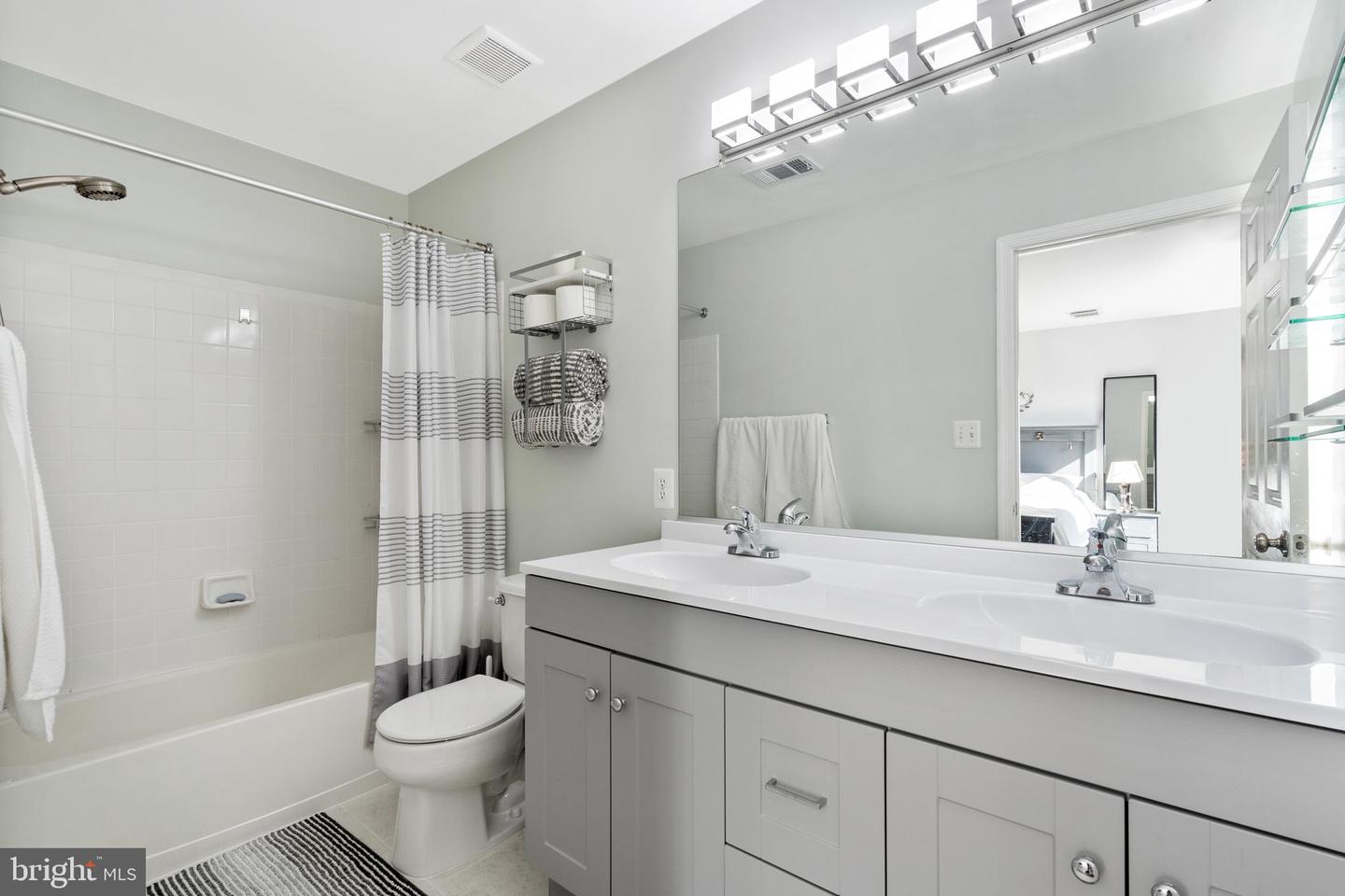 21545 FIELD STATION TER, BROADLANDS, Virginia 20148, 3 Bedrooms Bedrooms, ,2 BathroomsBathrooms,Residential,For sale,21545 FIELD STATION TER,VALO2101528 MLS # VALO2101528