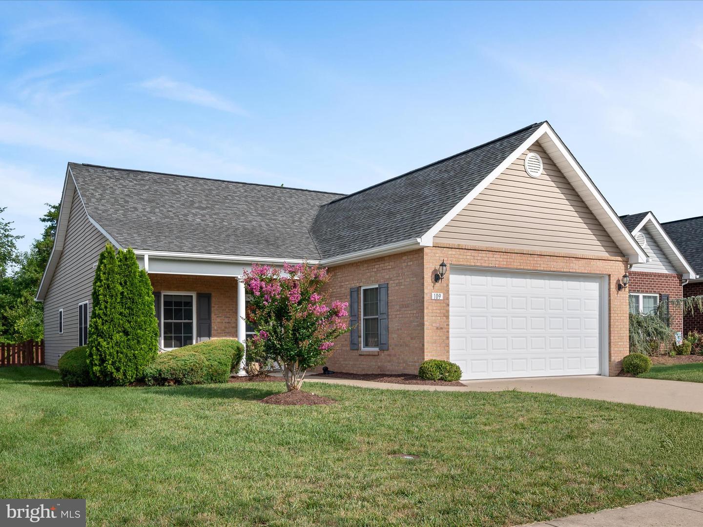 109 SADI CT, STEPHENS CITY, Virginia 22655, 2 Bedrooms Bedrooms, ,2 BathroomsBathrooms,Residential,For sale,109 SADI CT,VAFV2035340 MLS # VAFV2035340