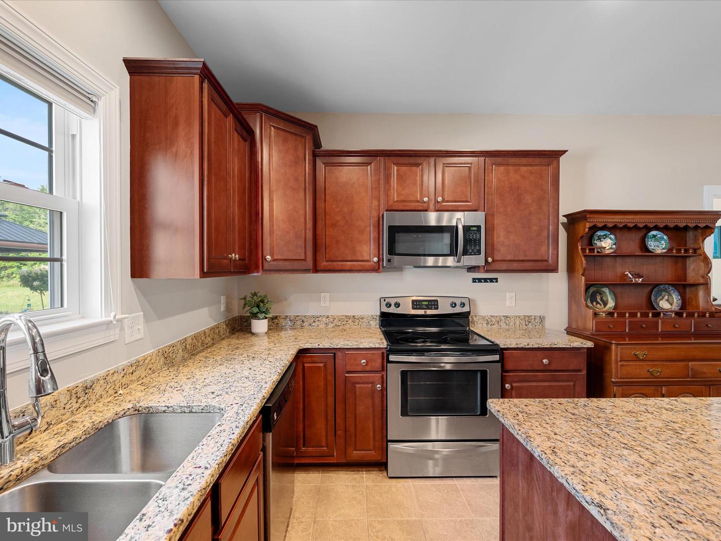 109 SADI CT, STEPHENS CITY, Virginia 22655, 2 Bedrooms Bedrooms, ,2 BathroomsBathrooms,Residential,For sale,109 SADI CT,VAFV2035340 MLS # VAFV2035340