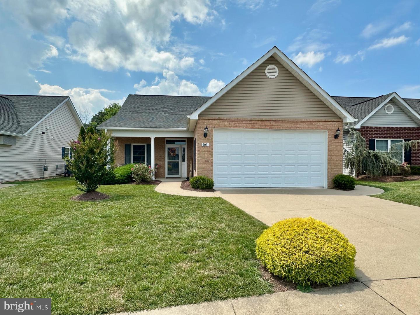 109 SADI CT, STEPHENS CITY, Virginia 22655, 2 Bedrooms Bedrooms, ,2 BathroomsBathrooms,Residential,For sale,109 SADI CT,VAFV2035340 MLS # VAFV2035340