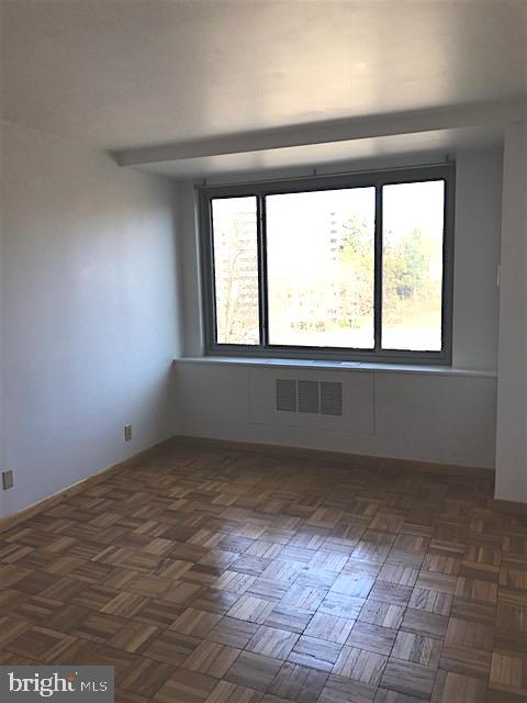 4200 CATHEDRAL AVE NW #1004, WASHINGTON, District Of Columbia 20016, 1 Bedroom Bedrooms, ,1 BathroomBathrooms,Residential,For sale,4200 CATHEDRAL AVE NW #1004,DCDC2209574 MLS # DCDC2209574