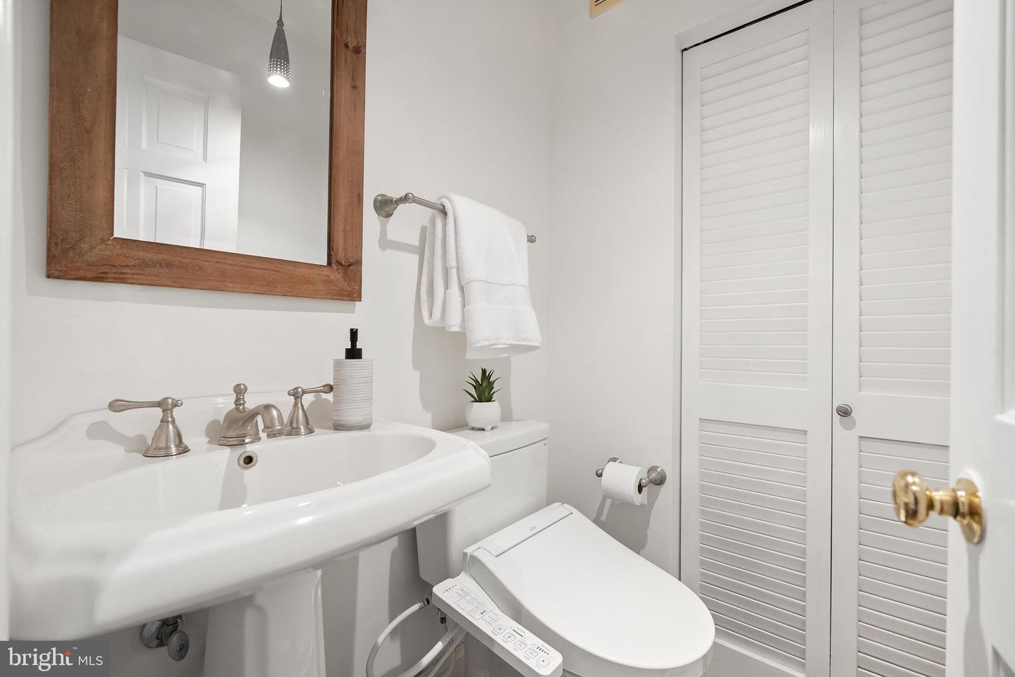 2429 TUNLAW RD NW, WASHINGTON, District Of Columbia 20007, 4 Bedrooms Bedrooms, ,2 BathroomsBathrooms,Residential,For sale,2429 TUNLAW RD NW,DCDC2209706 MLS # DCDC2209706