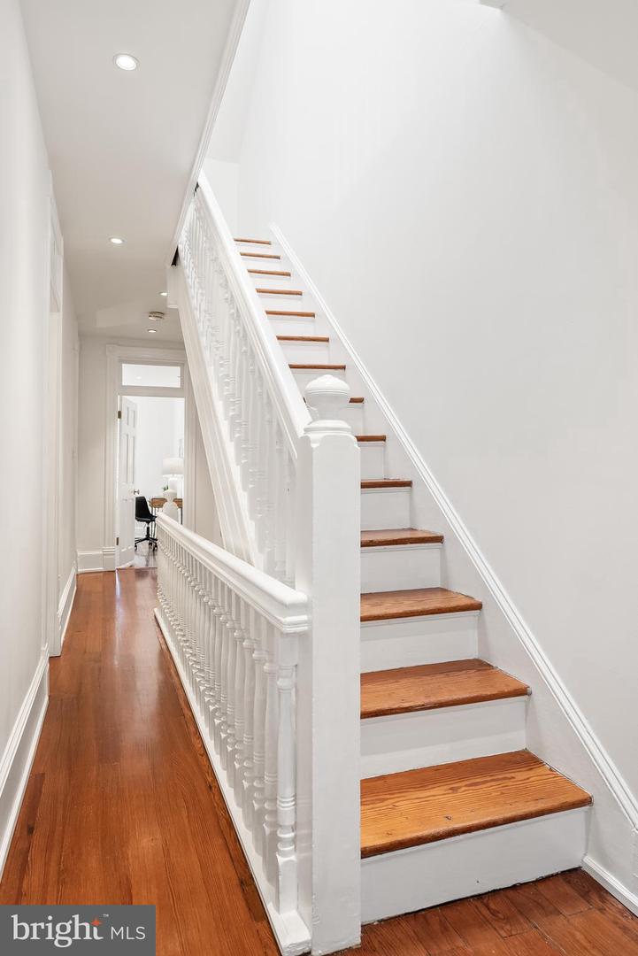 2429 TUNLAW RD NW, WASHINGTON, District Of Columbia 20007, 4 Bedrooms Bedrooms, ,2 BathroomsBathrooms,Residential,For sale,2429 TUNLAW RD NW,DCDC2209706 MLS # DCDC2209706