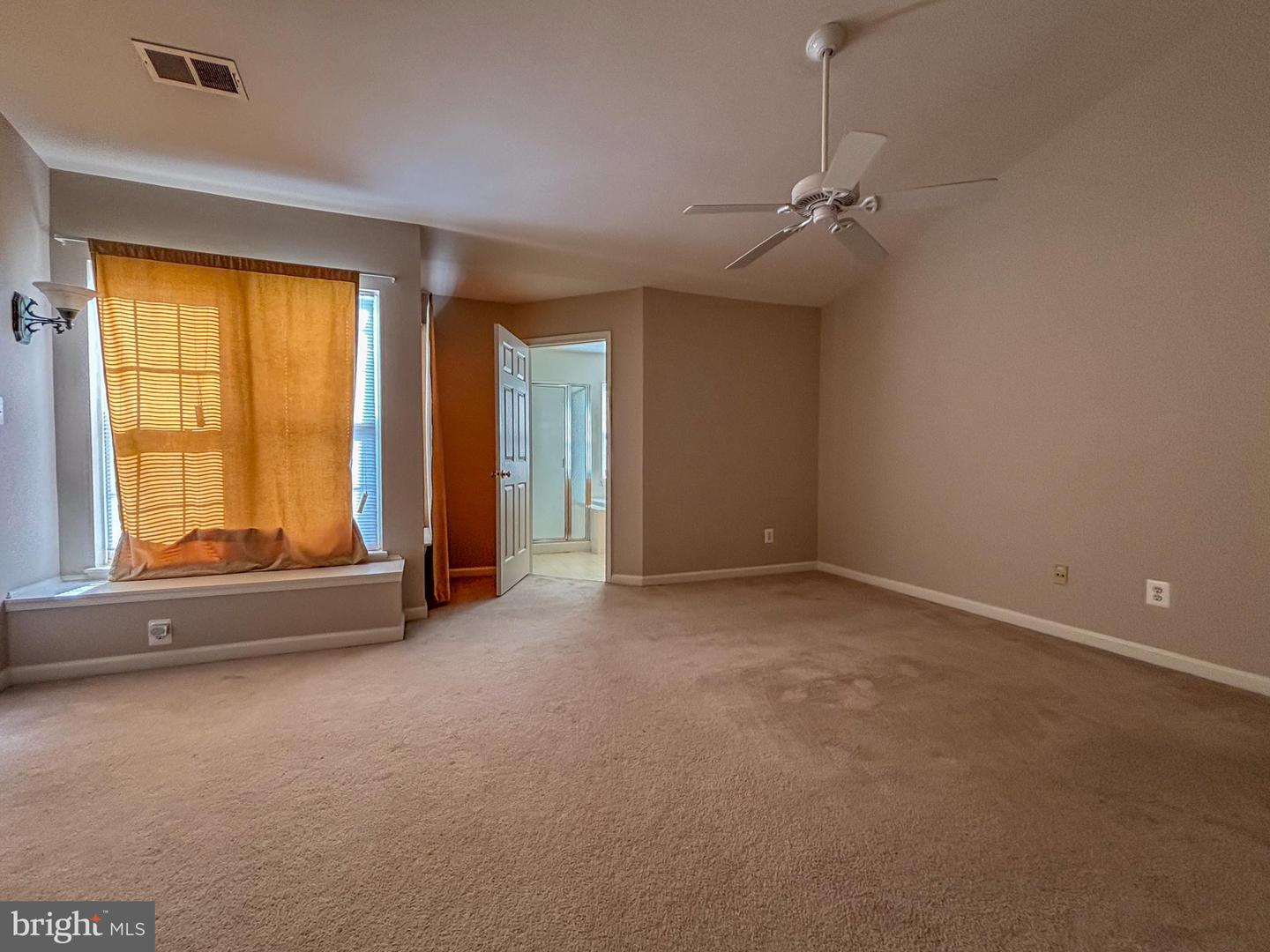 11757 BARROWS LN, WOODBRIDGE, Virginia 22192, 3 Bedrooms Bedrooms, ,2 BathroomsBathrooms,Residential,For sale,11757 BARROWS LN,VAPW2098954 MLS # VAPW2098954