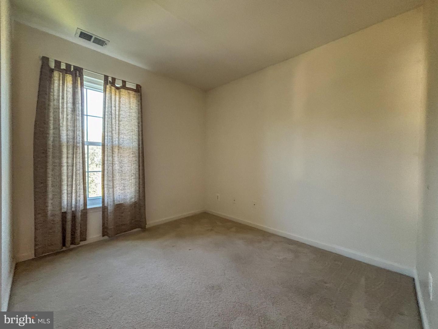 11757 BARROWS LN, WOODBRIDGE, Virginia 22192, 3 Bedrooms Bedrooms, ,2 BathroomsBathrooms,Residential,For sale,11757 BARROWS LN,VAPW2098954 MLS # VAPW2098954
