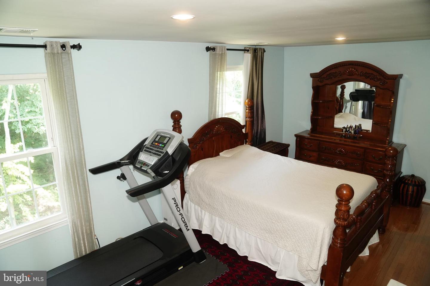3324 BUCKEYE LN, FAIRFAX, Virginia 22033, 4 Bedrooms Bedrooms, ,2 BathroomsBathrooms,Residential,For sale,3324 BUCKEYE LN,VAFX2255074 MLS # VAFX2255074