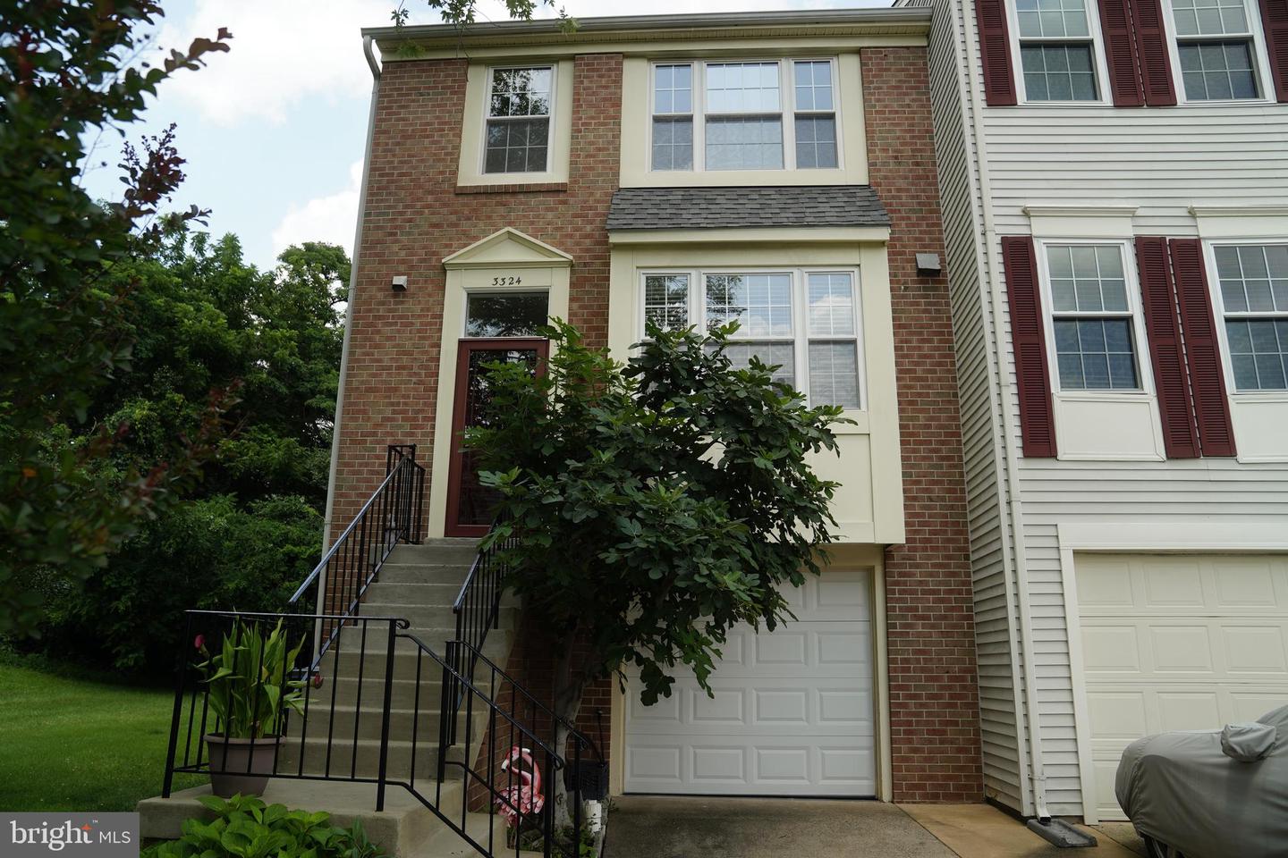 3324 BUCKEYE LN, FAIRFAX, Virginia 22033, 4 Bedrooms Bedrooms, ,2 BathroomsBathrooms,Residential,For sale,3324 BUCKEYE LN,VAFX2255074 MLS # VAFX2255074