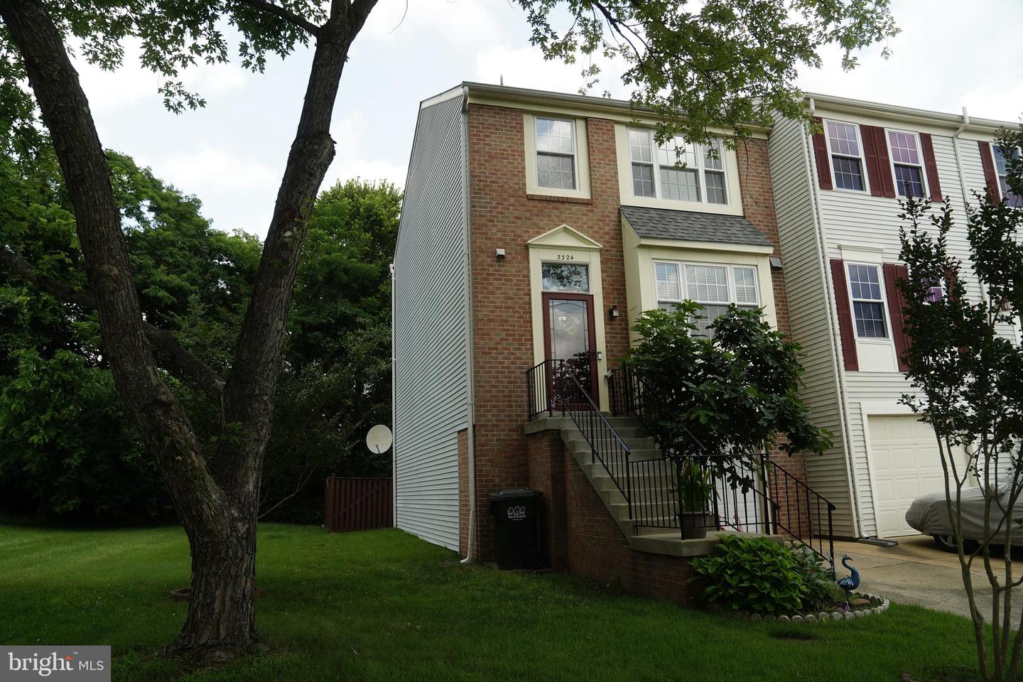 3324 BUCKEYE LN, FAIRFAX, Virginia 22033, 4 Bedrooms Bedrooms, ,2 BathroomsBathrooms,Residential,For sale,3324 BUCKEYE LN,VAFX2255074 MLS # VAFX2255074