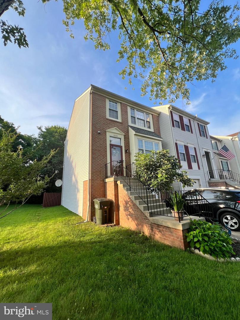 3324 BUCKEYE LN, FAIRFAX, Virginia 22033, 4 Bedrooms Bedrooms, ,2 BathroomsBathrooms,Residential,For sale,3324 BUCKEYE LN,VAFX2255074 MLS # VAFX2255074