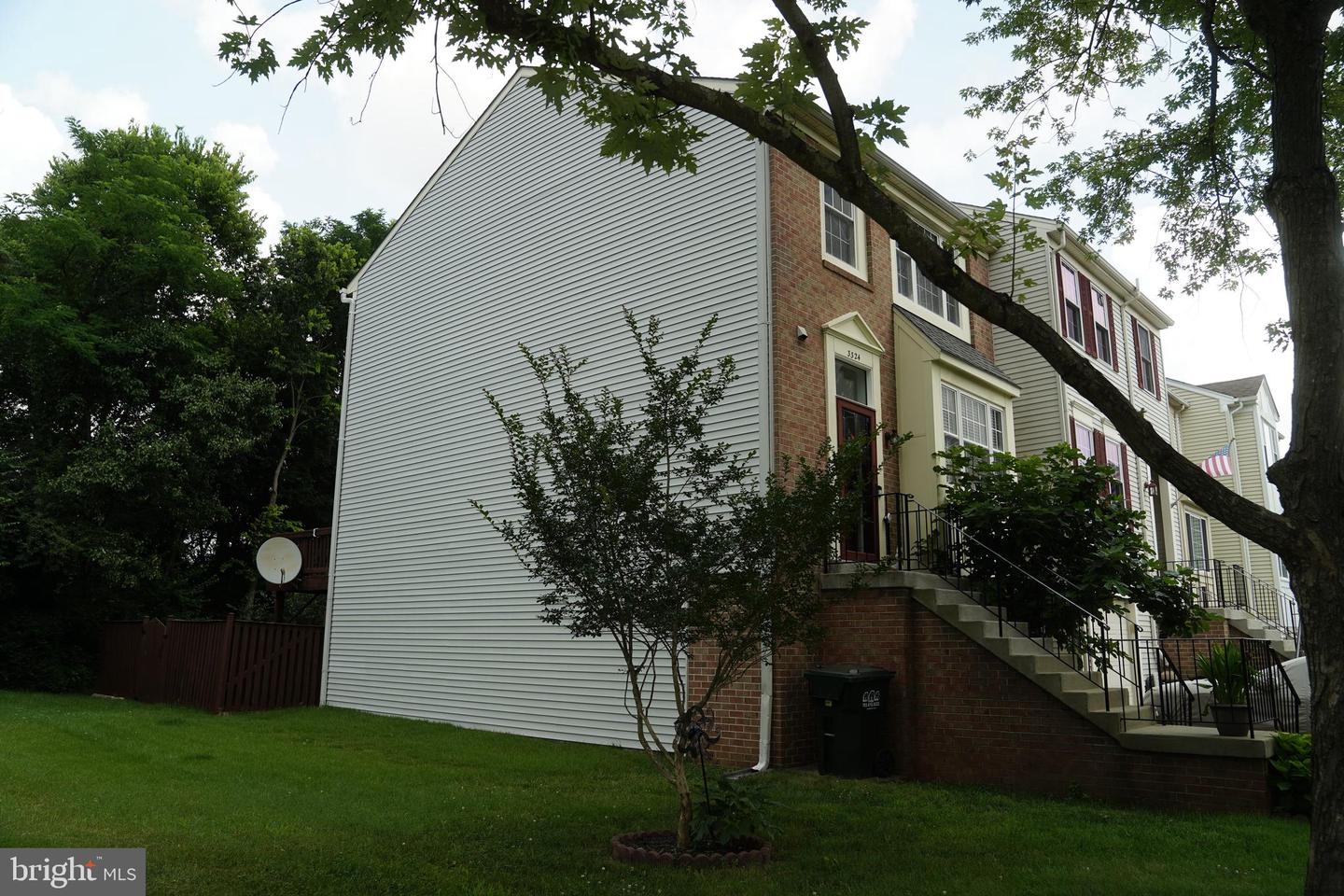 3324 BUCKEYE LN, FAIRFAX, Virginia 22033, 4 Bedrooms Bedrooms, ,2 BathroomsBathrooms,Residential,For sale,3324 BUCKEYE LN,VAFX2255074 MLS # VAFX2255074