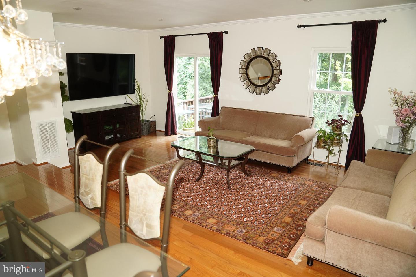 3324 BUCKEYE LN, FAIRFAX, Virginia 22033, 4 Bedrooms Bedrooms, ,2 BathroomsBathrooms,Residential,For sale,3324 BUCKEYE LN,VAFX2255074 MLS # VAFX2255074