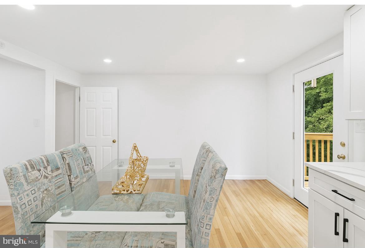 6246 HILLSIDE RD, SPRINGFIELD, Virginia 22152, 3 Bedrooms Bedrooms, ,2 BathroomsBathrooms,Residential,For sale,6246 HILLSIDE RD,VAFX2255040 MLS # VAFX2255040