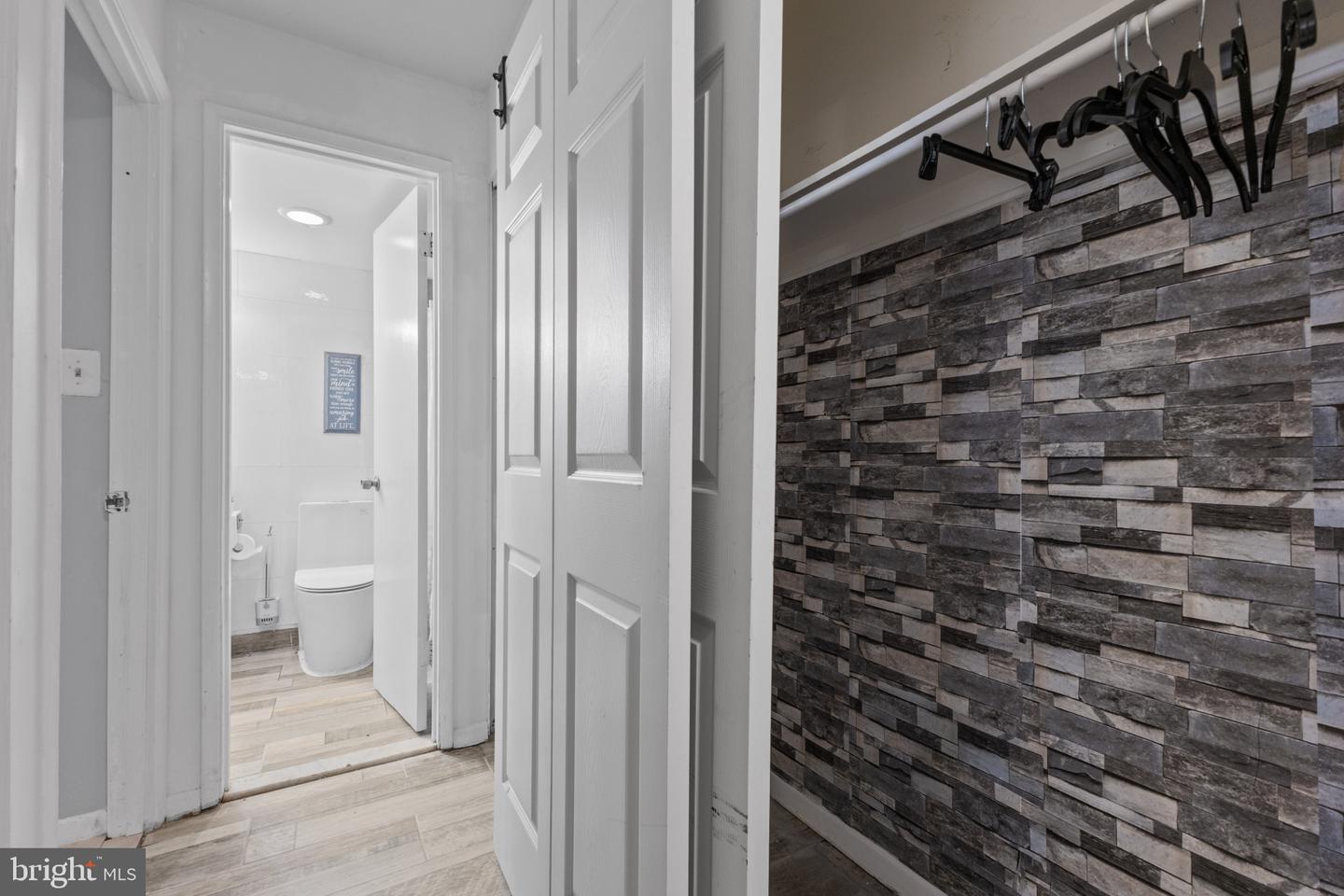 6143 LEESBURG PIKE #104, FALLS CHURCH, Virginia 22041, 1 Bedroom Bedrooms, ,1 BathroomBathrooms,Residential,For sale,6143 LEESBURG PIKE #104,VAFX2255088 MLS # VAFX2255088