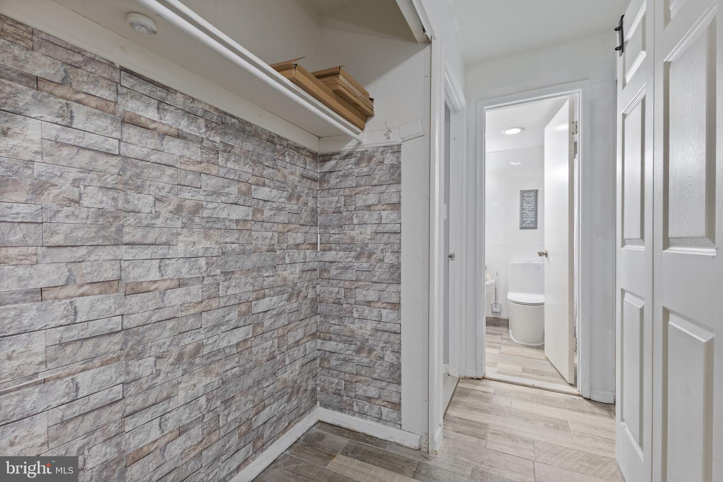 6143 LEESBURG PIKE #104, FALLS CHURCH, Virginia 22041, 1 Bedroom Bedrooms, ,1 BathroomBathrooms,Residential,For sale,6143 LEESBURG PIKE #104,VAFX2255088 MLS # VAFX2255088