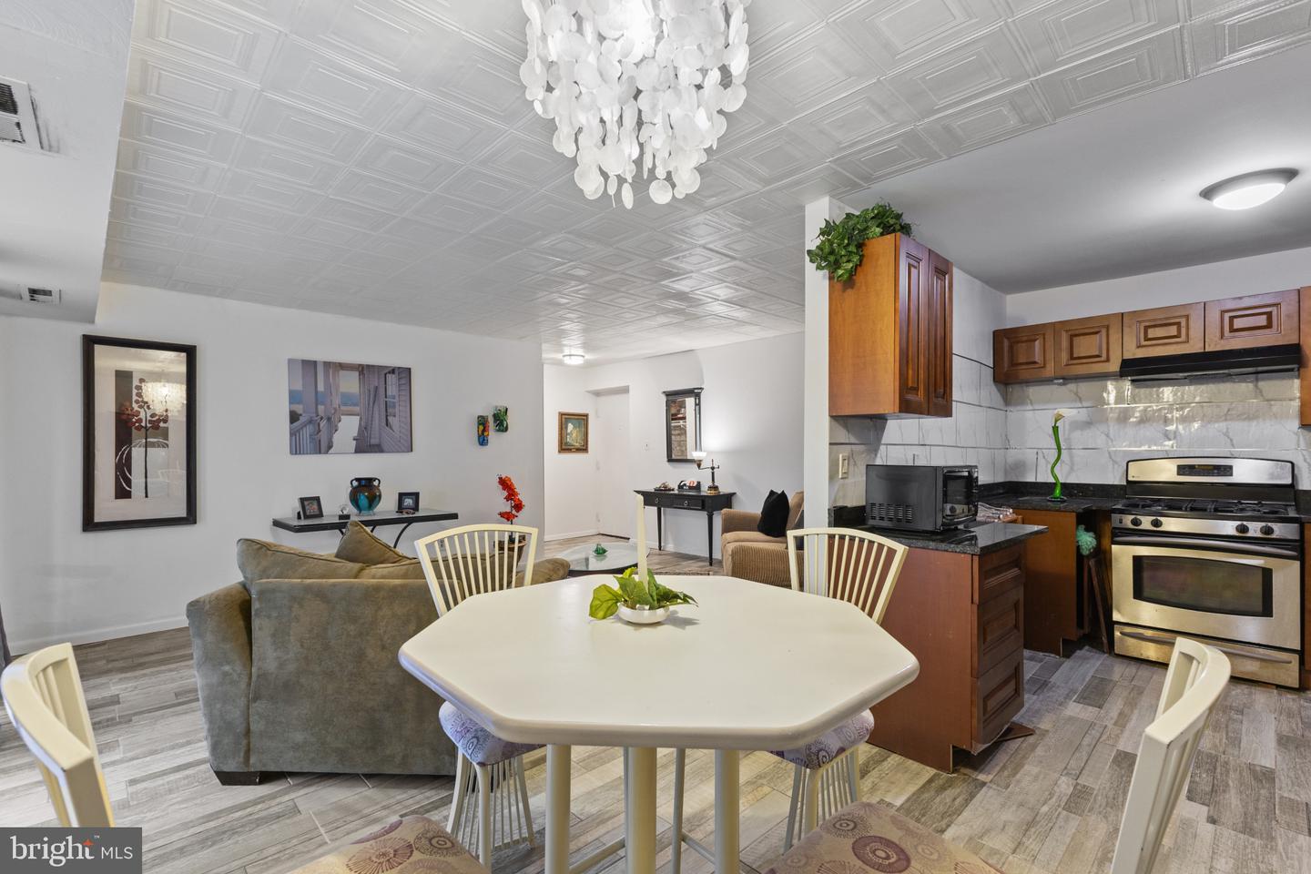 6143 LEESBURG PIKE #104, FALLS CHURCH, Virginia 22041, 1 Bedroom Bedrooms, ,1 BathroomBathrooms,Residential,For sale,6143 LEESBURG PIKE #104,VAFX2255088 MLS # VAFX2255088