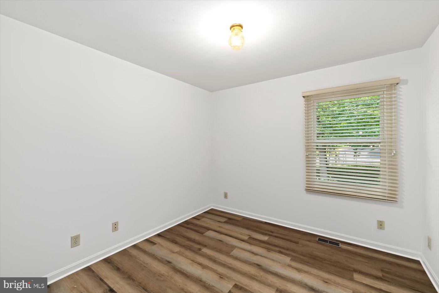 12803 LAKE WILDERNESS LN, SPOTSYLVANIA, Virginia 22551, 3 Bedrooms Bedrooms, ,2 BathroomsBathrooms,Residential,For sale,12803 LAKE WILDERNESS LN,VASP2034680 MLS # VASP2034680