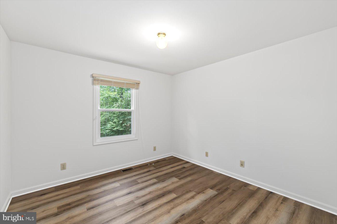 12803 LAKE WILDERNESS LN, SPOTSYLVANIA, Virginia 22551, 3 Bedrooms Bedrooms, ,2 BathroomsBathrooms,Residential,For sale,12803 LAKE WILDERNESS LN,VASP2034680 MLS # VASP2034680