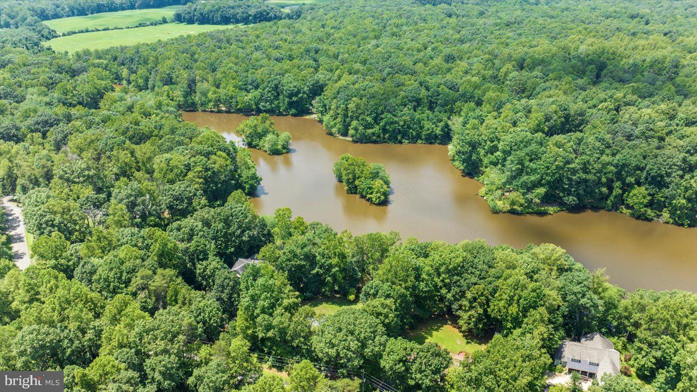 12803 LAKE WILDERNESS LN, SPOTSYLVANIA, Virginia 22551, 3 Bedrooms Bedrooms, ,2 BathroomsBathrooms,Residential,For sale,12803 LAKE WILDERNESS LN,VASP2034680 MLS # VASP2034680