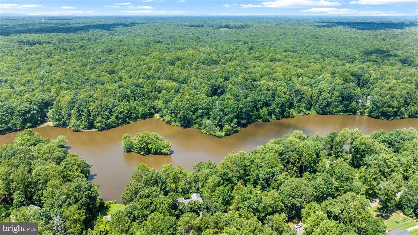12803 LAKE WILDERNESS LN, SPOTSYLVANIA, Virginia 22551, 3 Bedrooms Bedrooms, ,2 BathroomsBathrooms,Residential,For sale,12803 LAKE WILDERNESS LN,VASP2034680 MLS # VASP2034680