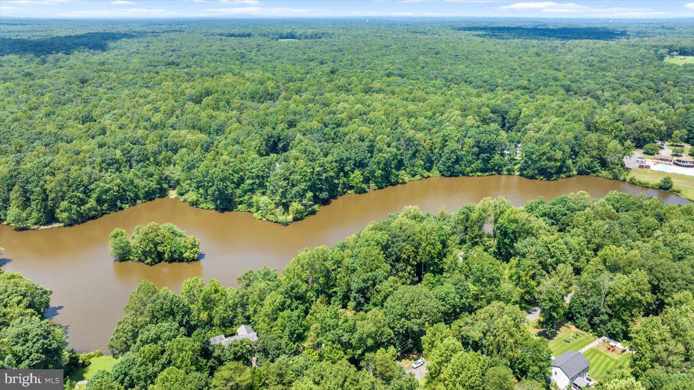12803 LAKE WILDERNESS LN, SPOTSYLVANIA, Virginia 22551, 3 Bedrooms Bedrooms, ,2 BathroomsBathrooms,Residential,For sale,12803 LAKE WILDERNESS LN,VASP2034680 MLS # VASP2034680