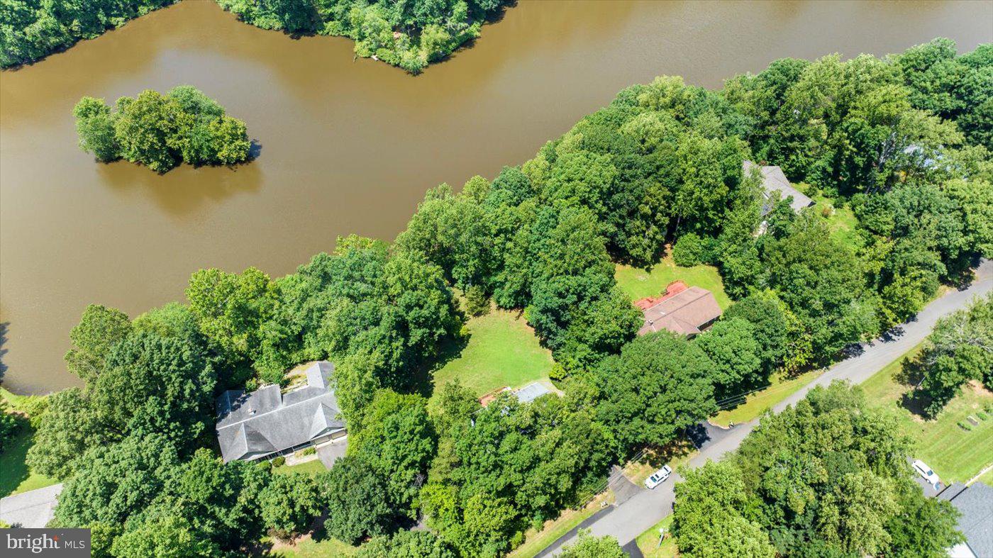 12803 LAKE WILDERNESS LN, SPOTSYLVANIA, Virginia 22551, 3 Bedrooms Bedrooms, ,2 BathroomsBathrooms,Residential,For sale,12803 LAKE WILDERNESS LN,VASP2034680 MLS # VASP2034680