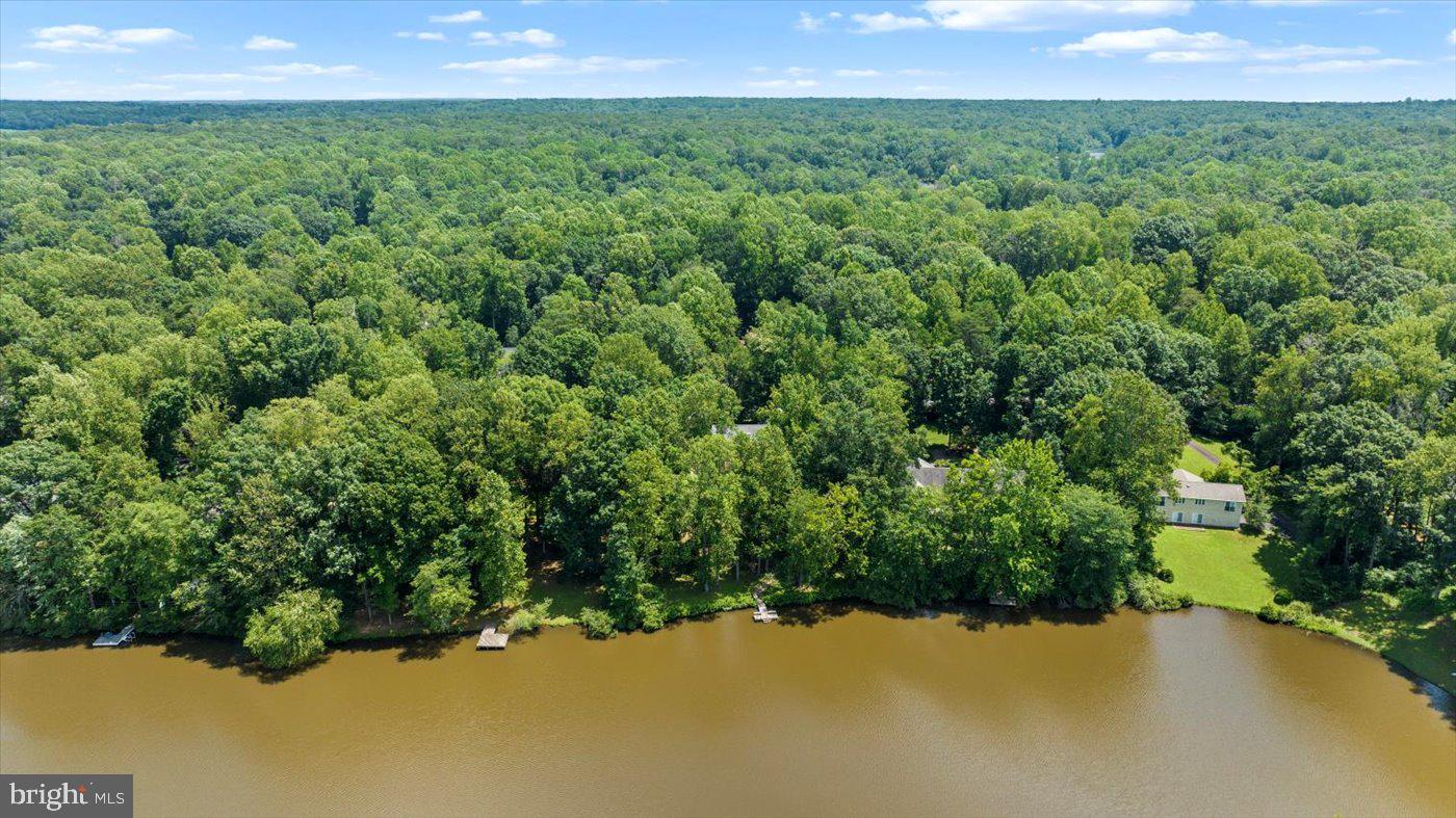 12803 LAKE WILDERNESS LN, SPOTSYLVANIA, Virginia 22551, 3 Bedrooms Bedrooms, ,2 BathroomsBathrooms,Residential,For sale,12803 LAKE WILDERNESS LN,VASP2034680 MLS # VASP2034680
