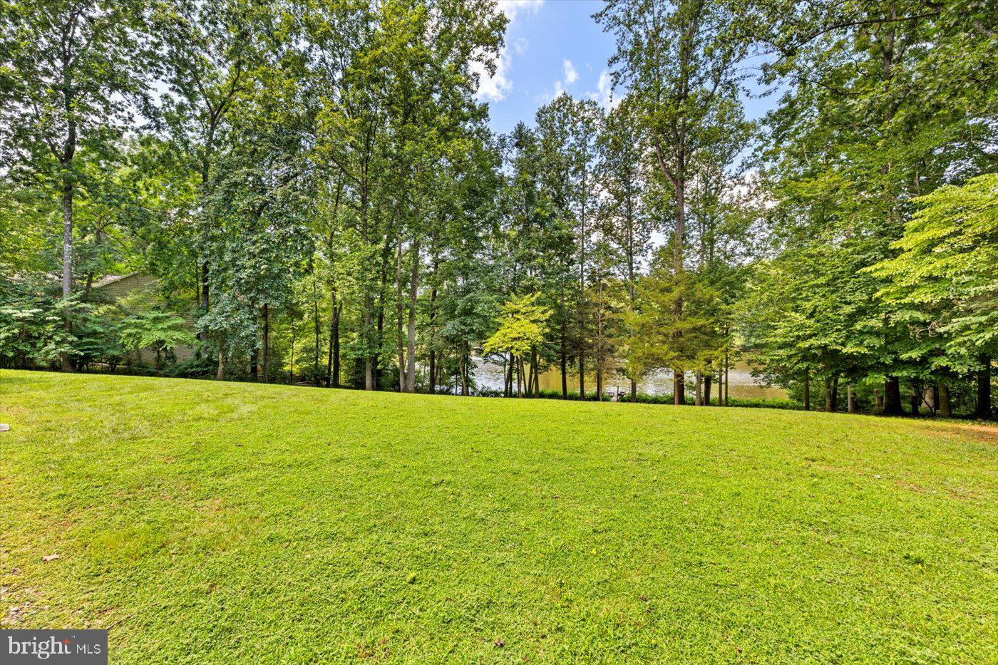 12803 LAKE WILDERNESS LN, SPOTSYLVANIA, Virginia 22551, 3 Bedrooms Bedrooms, ,2 BathroomsBathrooms,Residential,For sale,12803 LAKE WILDERNESS LN,VASP2034680 MLS # VASP2034680