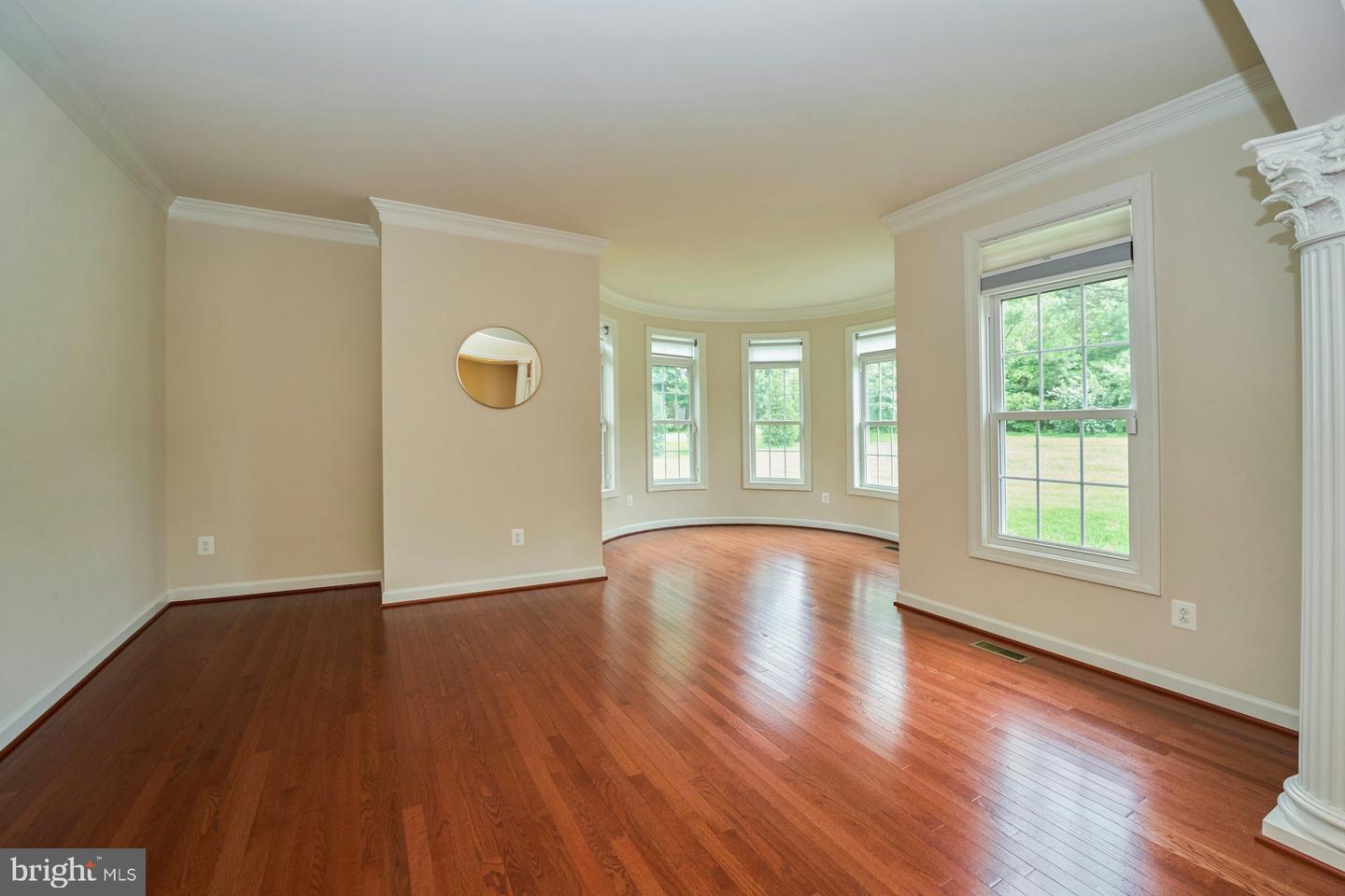 1130 RIVA RIDGE DR, GREAT FALLS, Virginia 22066, 5 Bedrooms Bedrooms, ,4 BathroomsBathrooms,Residential,For sale,1130 RIVA RIDGE DR,VAFX2255372 MLS # VAFX2255372