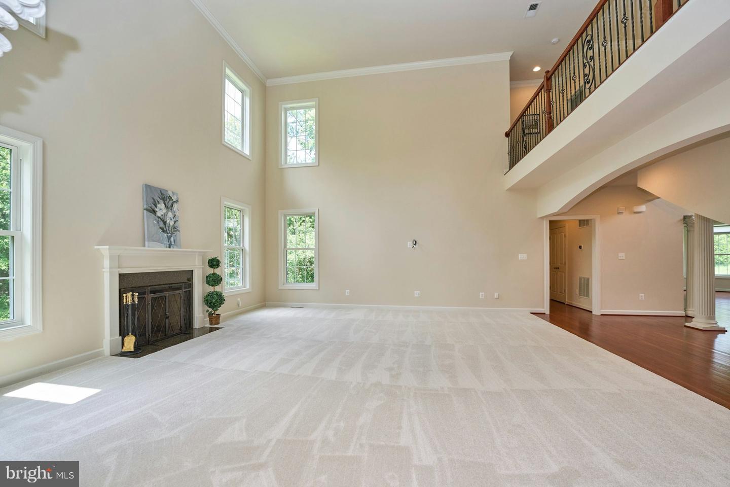 1130 RIVA RIDGE DR, GREAT FALLS, Virginia 22066, 5 Bedrooms Bedrooms, ,4 BathroomsBathrooms,Residential,For sale,1130 RIVA RIDGE DR,VAFX2255372 MLS # VAFX2255372