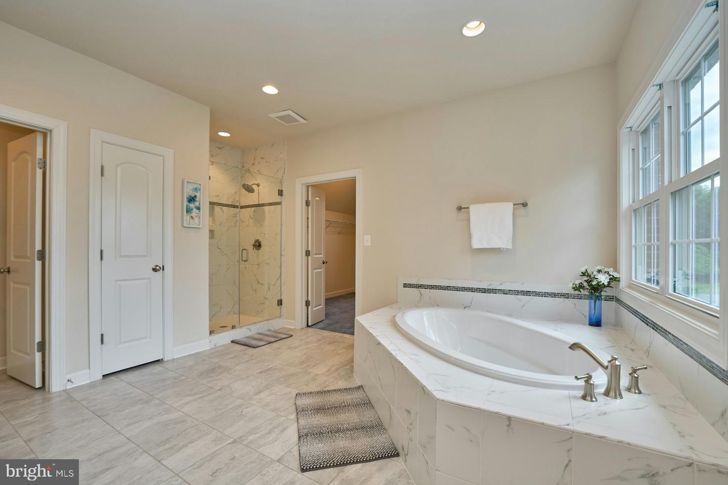 1130 RIVA RIDGE DR, GREAT FALLS, Virginia 22066, 5 Bedrooms Bedrooms, ,4 BathroomsBathrooms,Residential,For sale,1130 RIVA RIDGE DR,VAFX2255372 MLS # VAFX2255372