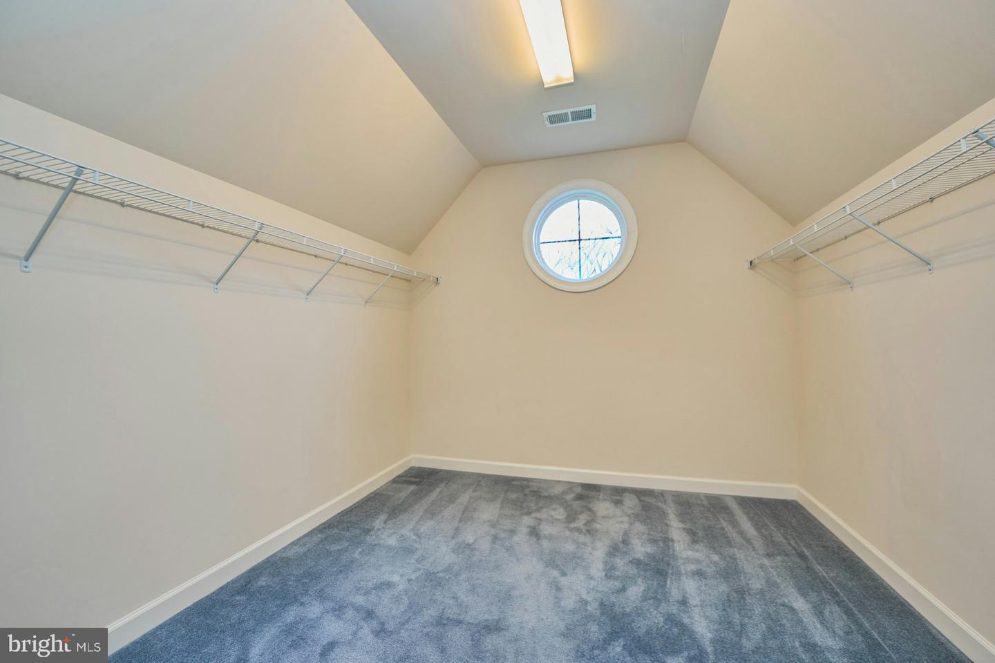 1130 RIVA RIDGE DR, GREAT FALLS, Virginia 22066, 5 Bedrooms Bedrooms, ,4 BathroomsBathrooms,Residential,For sale,1130 RIVA RIDGE DR,VAFX2255372 MLS # VAFX2255372