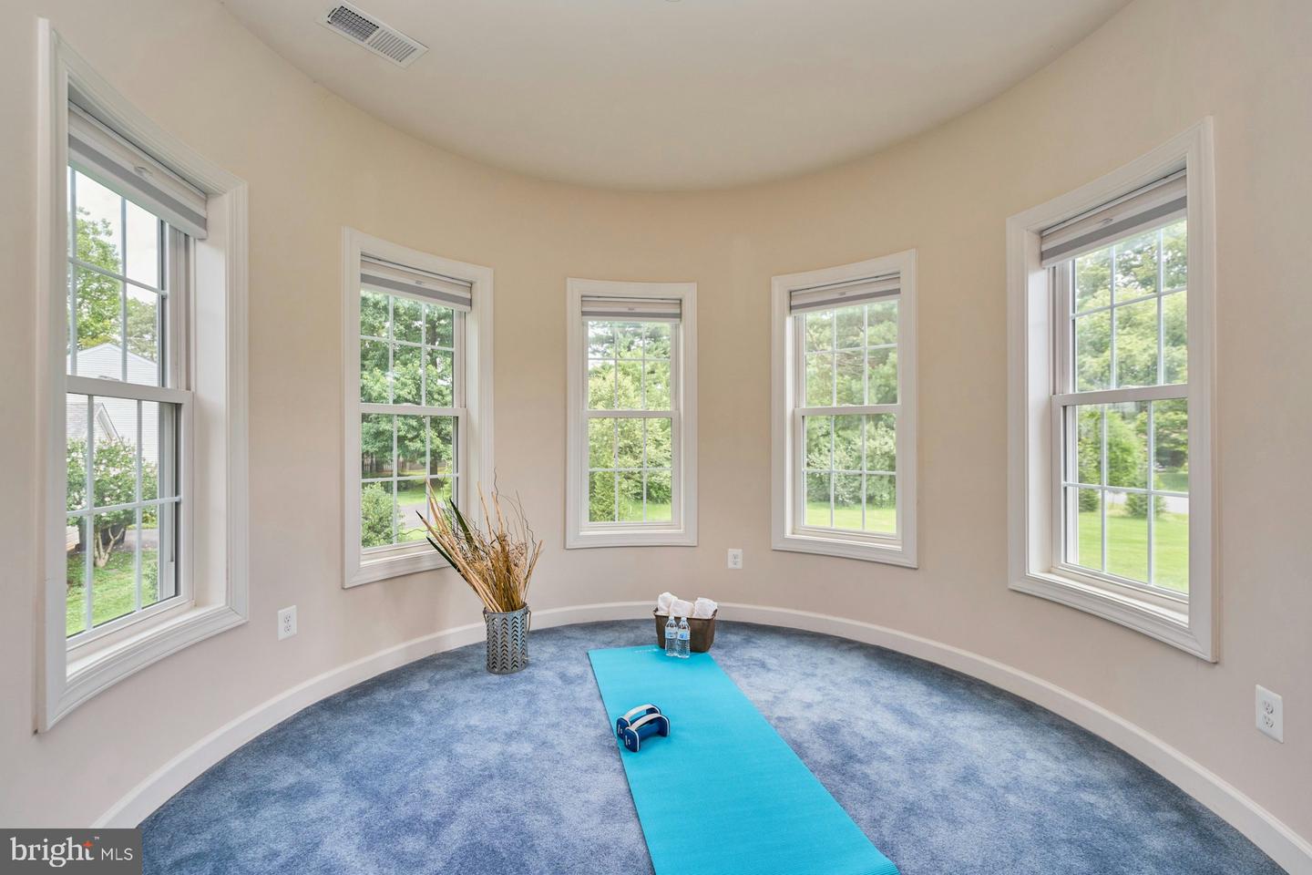 1130 RIVA RIDGE DR, GREAT FALLS, Virginia 22066, 5 Bedrooms Bedrooms, ,4 BathroomsBathrooms,Residential,For sale,1130 RIVA RIDGE DR,VAFX2255372 MLS # VAFX2255372