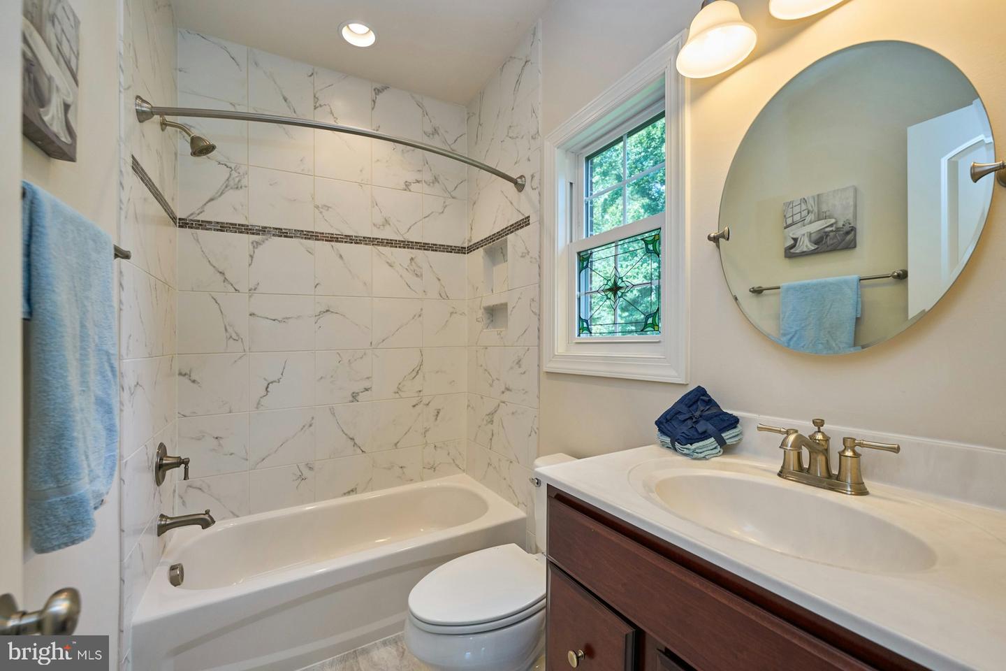 1130 RIVA RIDGE DR, GREAT FALLS, Virginia 22066, 5 Bedrooms Bedrooms, ,4 BathroomsBathrooms,Residential,For sale,1130 RIVA RIDGE DR,VAFX2255372 MLS # VAFX2255372