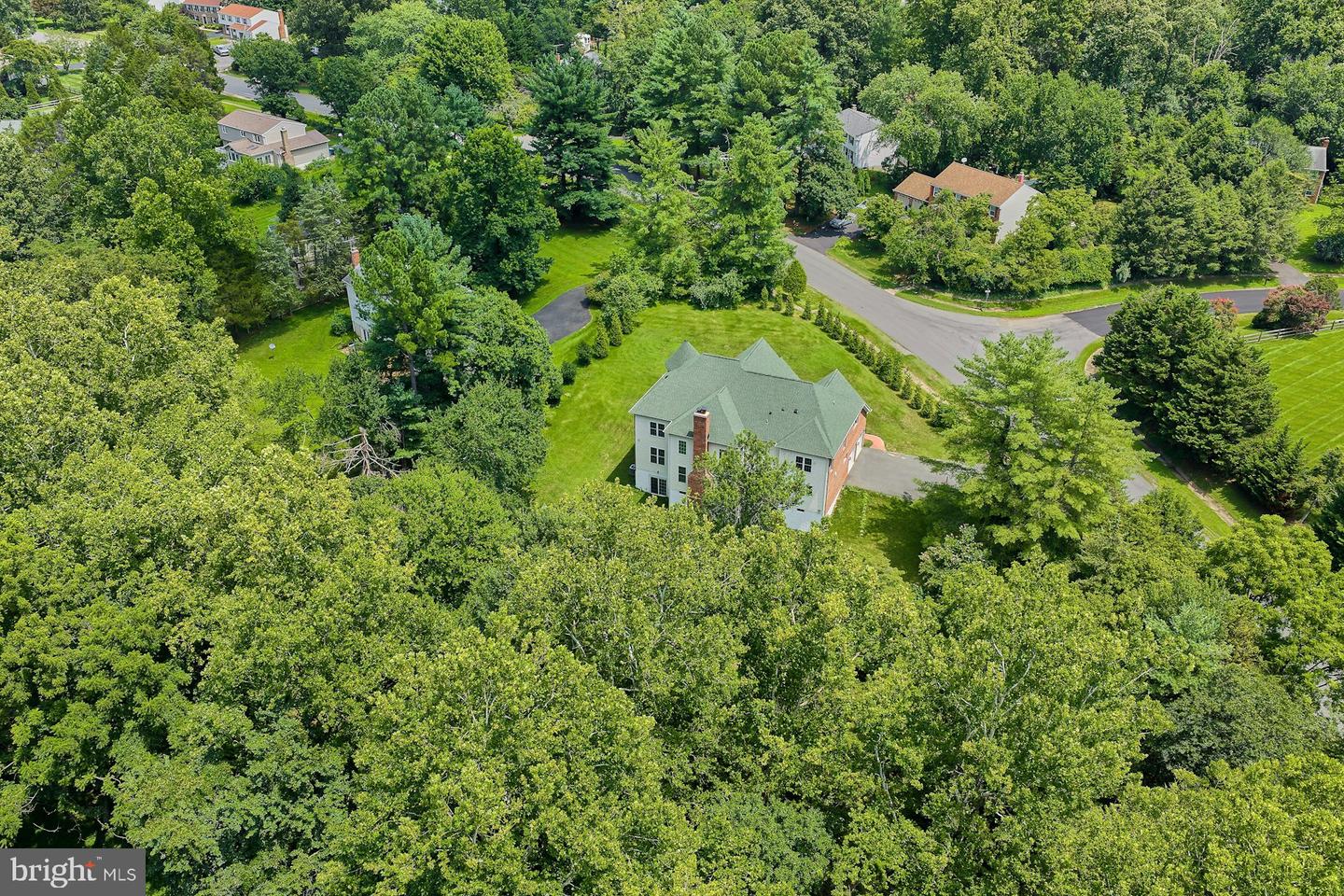 1130 RIVA RIDGE DR, GREAT FALLS, Virginia 22066, 5 Bedrooms Bedrooms, ,4 BathroomsBathrooms,Residential,For sale,1130 RIVA RIDGE DR,VAFX2255372 MLS # VAFX2255372