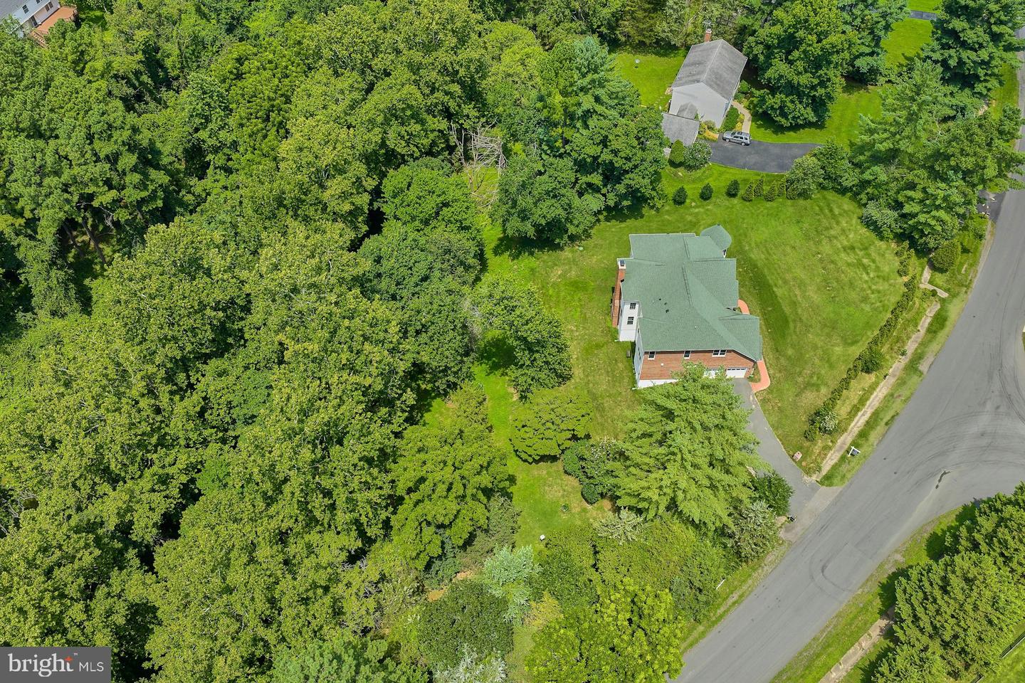 1130 RIVA RIDGE DR, GREAT FALLS, Virginia 22066, 5 Bedrooms Bedrooms, ,4 BathroomsBathrooms,Residential,For sale,1130 RIVA RIDGE DR,VAFX2255372 MLS # VAFX2255372