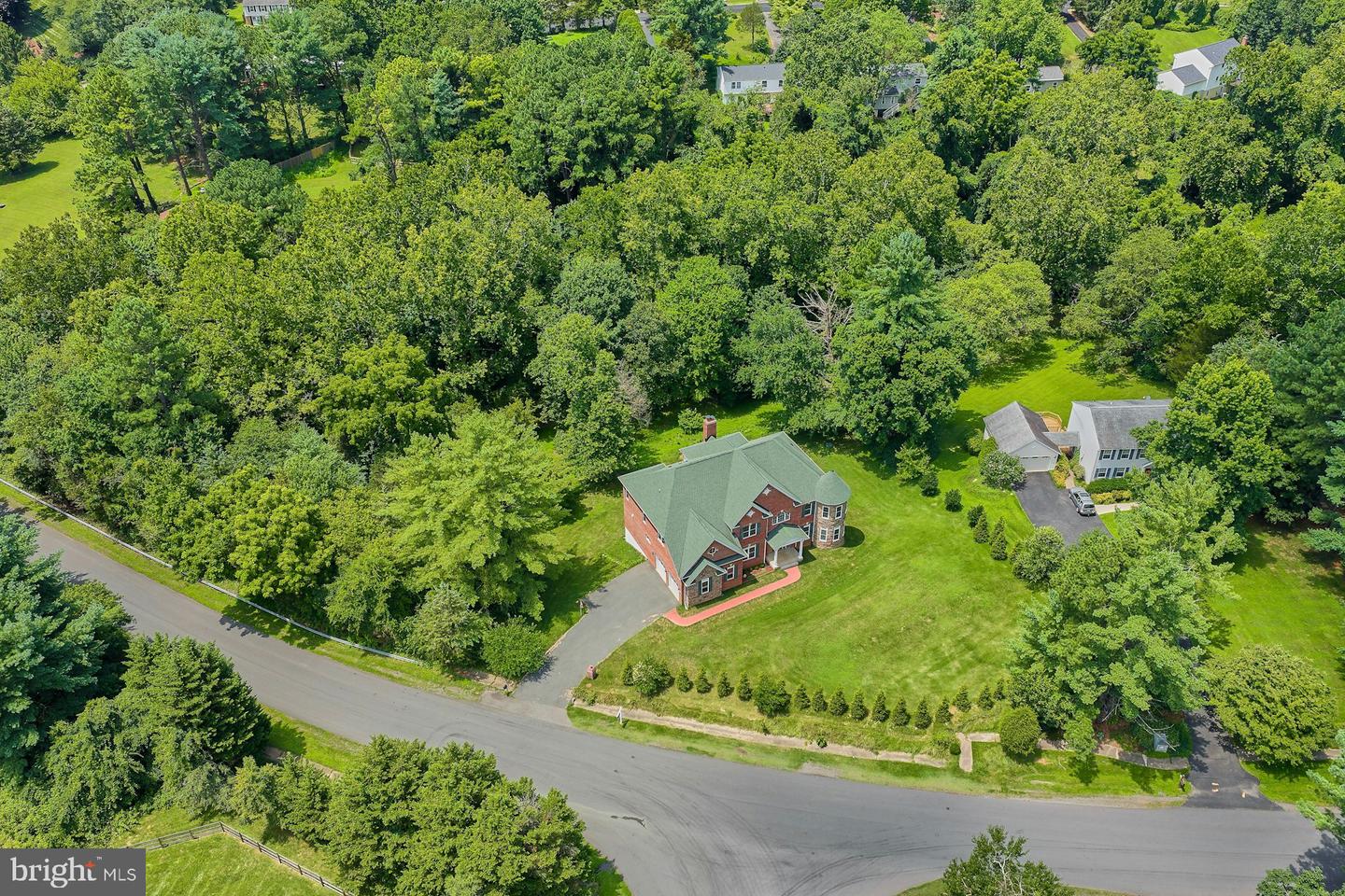 1130 RIVA RIDGE DR, GREAT FALLS, Virginia 22066, 5 Bedrooms Bedrooms, ,4 BathroomsBathrooms,Residential,For sale,1130 RIVA RIDGE DR,VAFX2255372 MLS # VAFX2255372