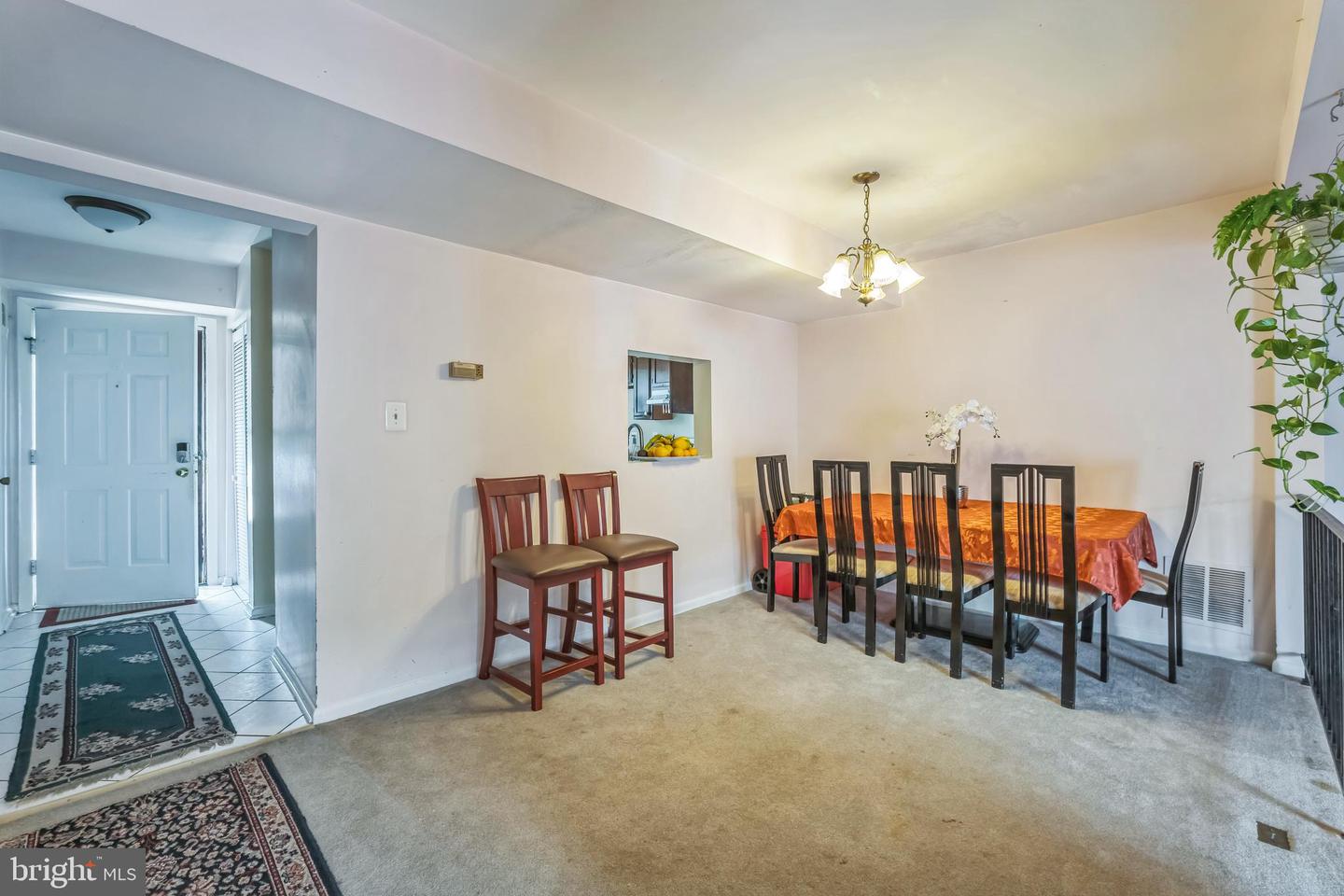 2102 BERGER PL, HERNDON, Virginia 20170, 3 Bedrooms Bedrooms, ,2 BathroomsBathrooms,Residential,For sale,2102 BERGER PL,VAFX2255124 MLS # VAFX2255124
