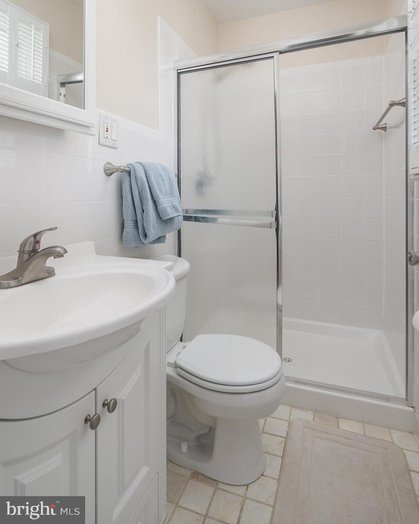 3430 RAMSGATE TER, ALEXANDRIA, Virginia 22309, 4 Bedrooms Bedrooms, ,2 BathroomsBathrooms,Residential,For sale,3430 RAMSGATE TER,VAFX2255180 MLS # VAFX2255180