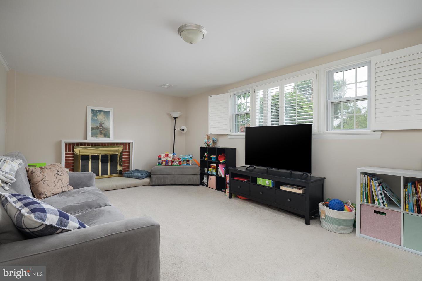 3430 RAMSGATE TER, ALEXANDRIA, Virginia 22309, 4 Bedrooms Bedrooms, ,2 BathroomsBathrooms,Residential,For sale,3430 RAMSGATE TER,VAFX2255180 MLS # VAFX2255180
