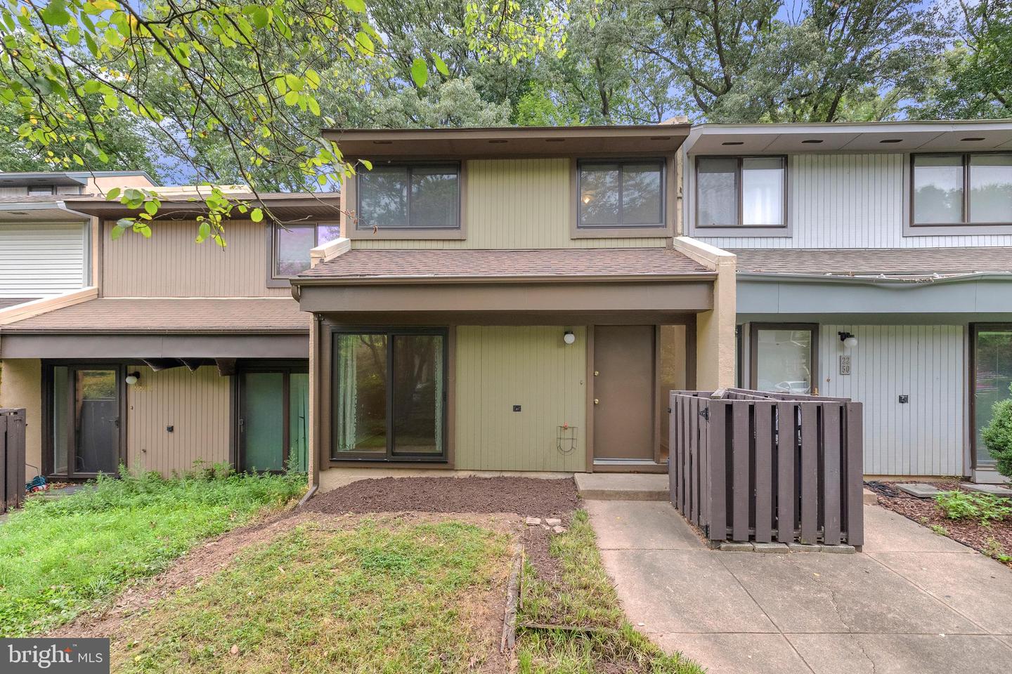 2248 COPPERSMITH SQ, RESTON, Virginia 20191, 3 Bedrooms Bedrooms, ,1 BathroomBathrooms,Residential,For sale,2248 COPPERSMITH SQ,VAFX2255210 MLS # VAFX2255210
