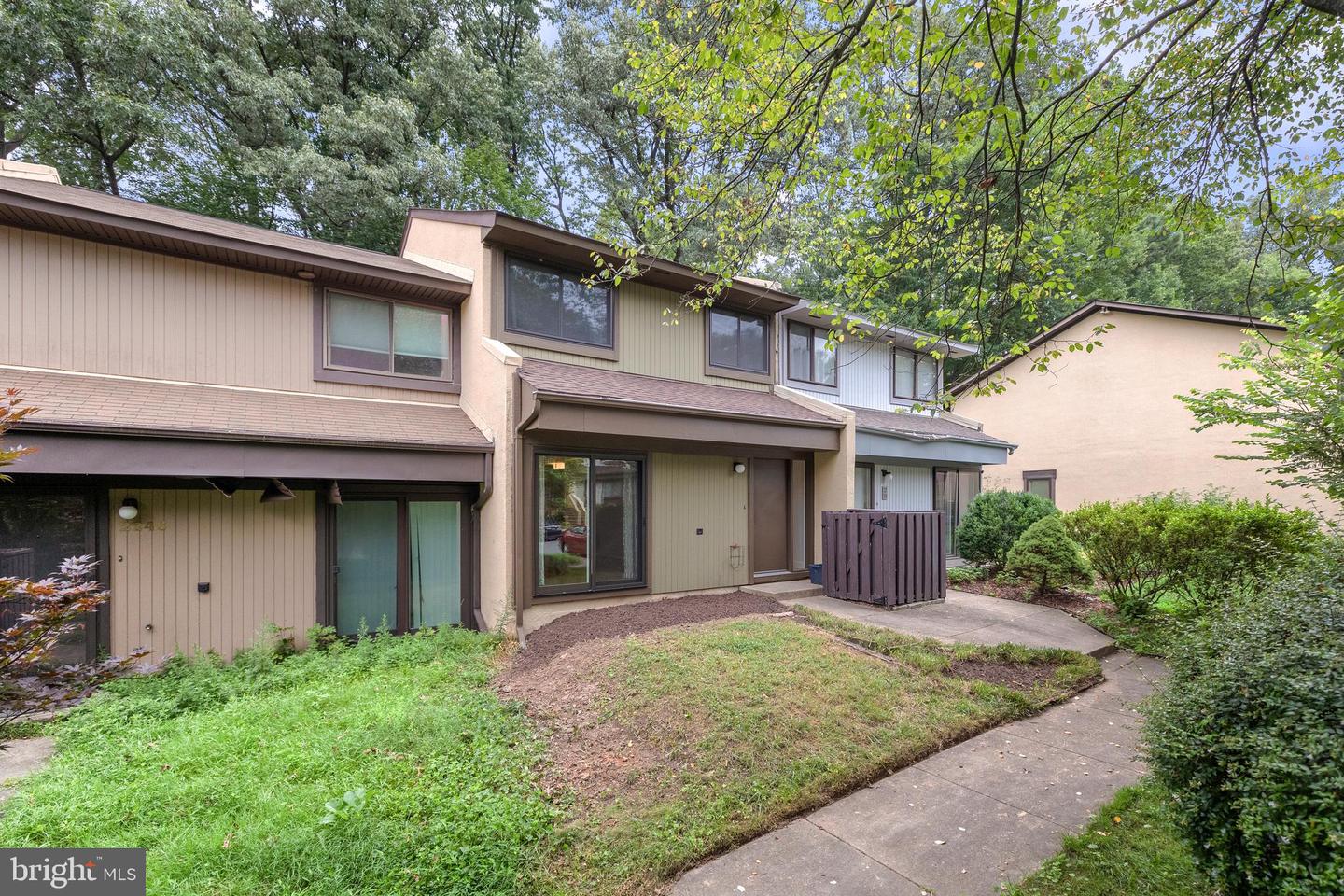 2248 COPPERSMITH SQ, RESTON, Virginia 20191, 3 Bedrooms Bedrooms, ,1 BathroomBathrooms,Residential,For sale,2248 COPPERSMITH SQ,VAFX2255210 MLS # VAFX2255210