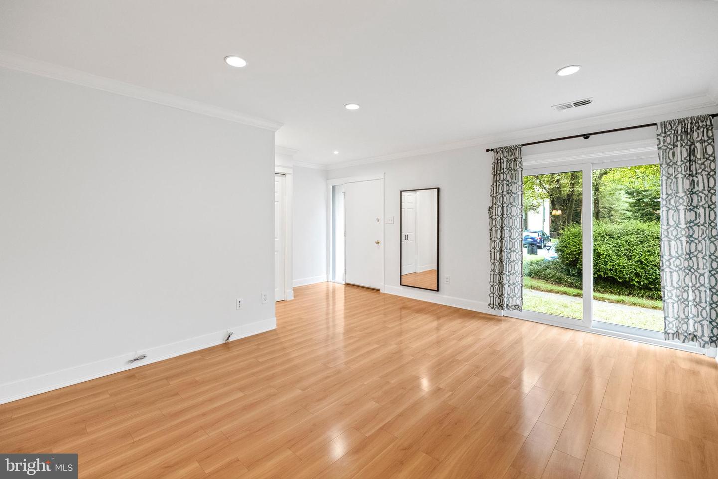 2248 COPPERSMITH SQ, RESTON, Virginia 20191, 3 Bedrooms Bedrooms, ,1 BathroomBathrooms,Residential,For sale,2248 COPPERSMITH SQ,VAFX2255210 MLS # VAFX2255210