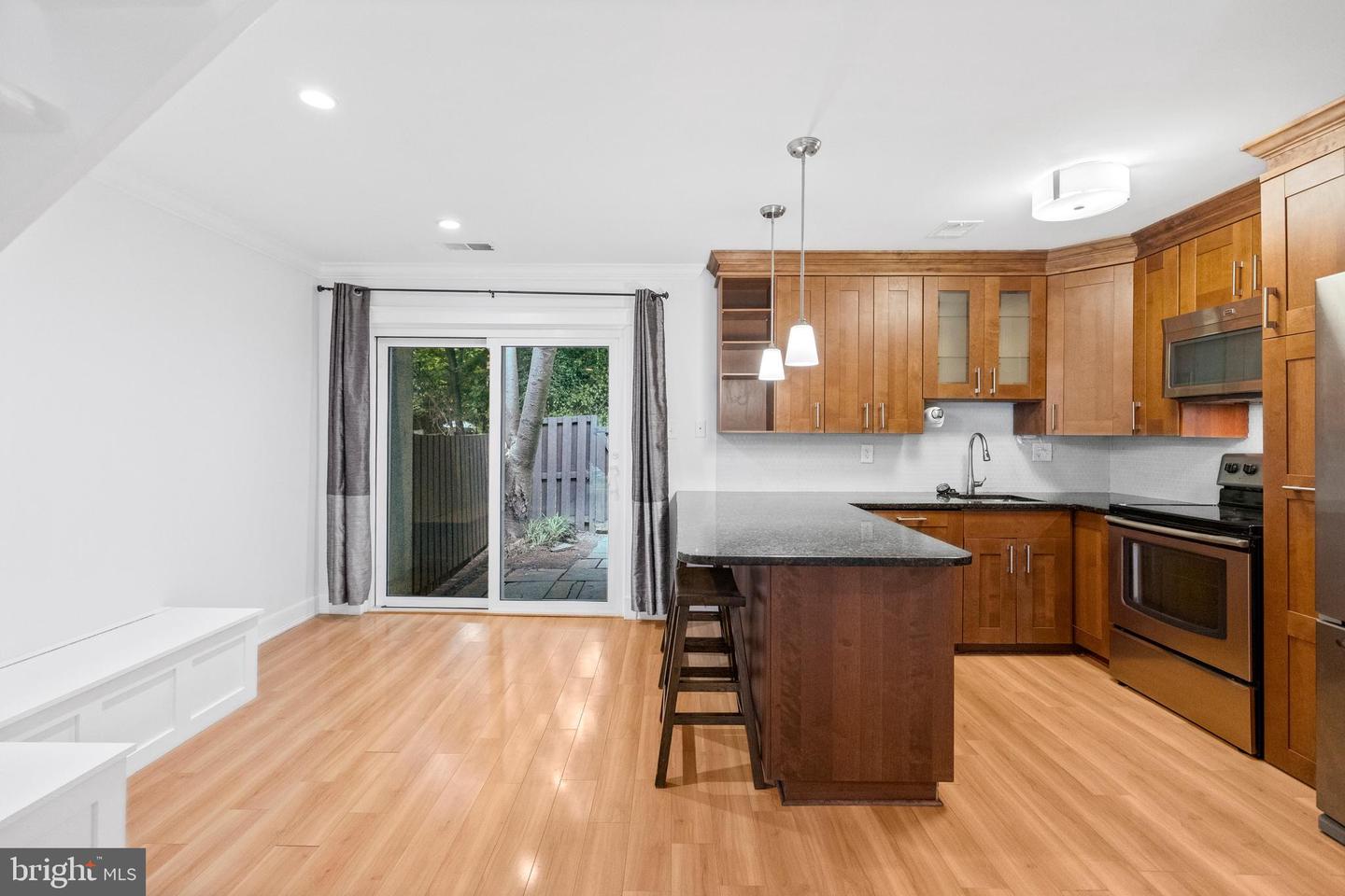 2248 COPPERSMITH SQ, RESTON, Virginia 20191, 3 Bedrooms Bedrooms, ,1 BathroomBathrooms,Residential,For sale,2248 COPPERSMITH SQ,VAFX2255210 MLS # VAFX2255210