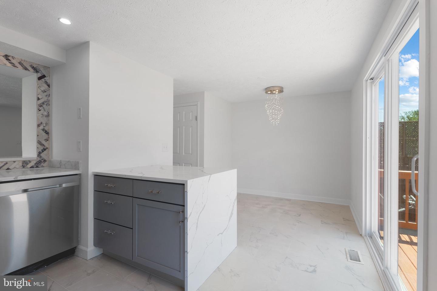 9023 NEW BRITAIN CIR, MANASSAS, Virginia 20110, 4 Bedrooms Bedrooms, ,2 BathroomsBathrooms,Residential,For sale,9023 NEW BRITAIN CIR,VAMN2008674 MLS # VAMN2008674