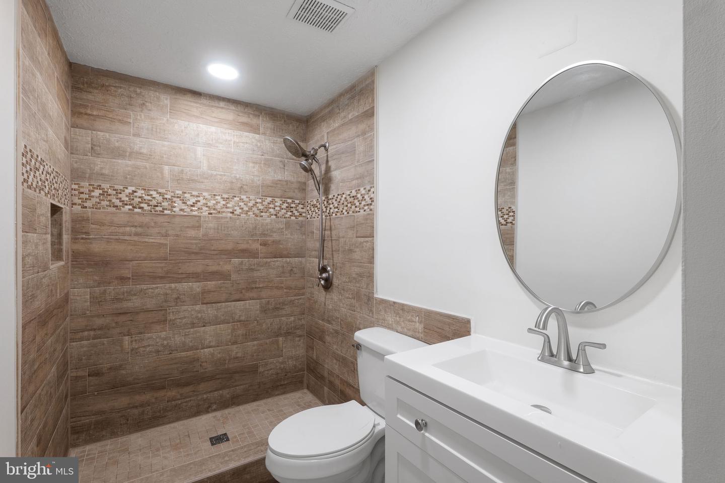 9023 NEW BRITAIN CIR, MANASSAS, Virginia 20110, 4 Bedrooms Bedrooms, ,2 BathroomsBathrooms,Residential,For sale,9023 NEW BRITAIN CIR,VAMN2008674 MLS # VAMN2008674