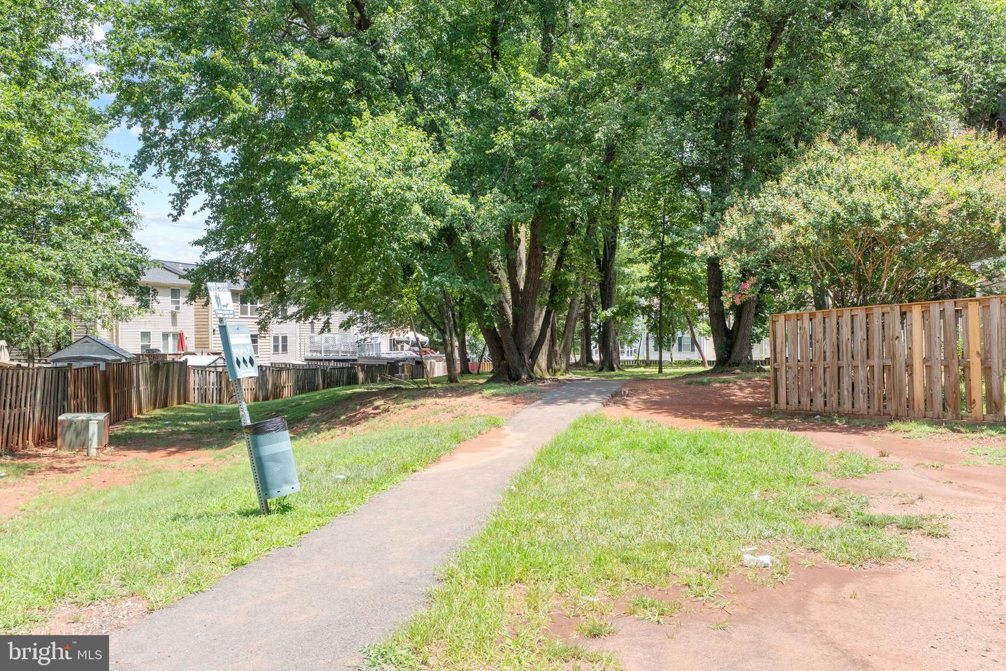 9023 NEW BRITAIN CIR, MANASSAS, Virginia 20110, 4 Bedrooms Bedrooms, ,2 BathroomsBathrooms,Residential,For sale,9023 NEW BRITAIN CIR,VAMN2008674 MLS # VAMN2008674