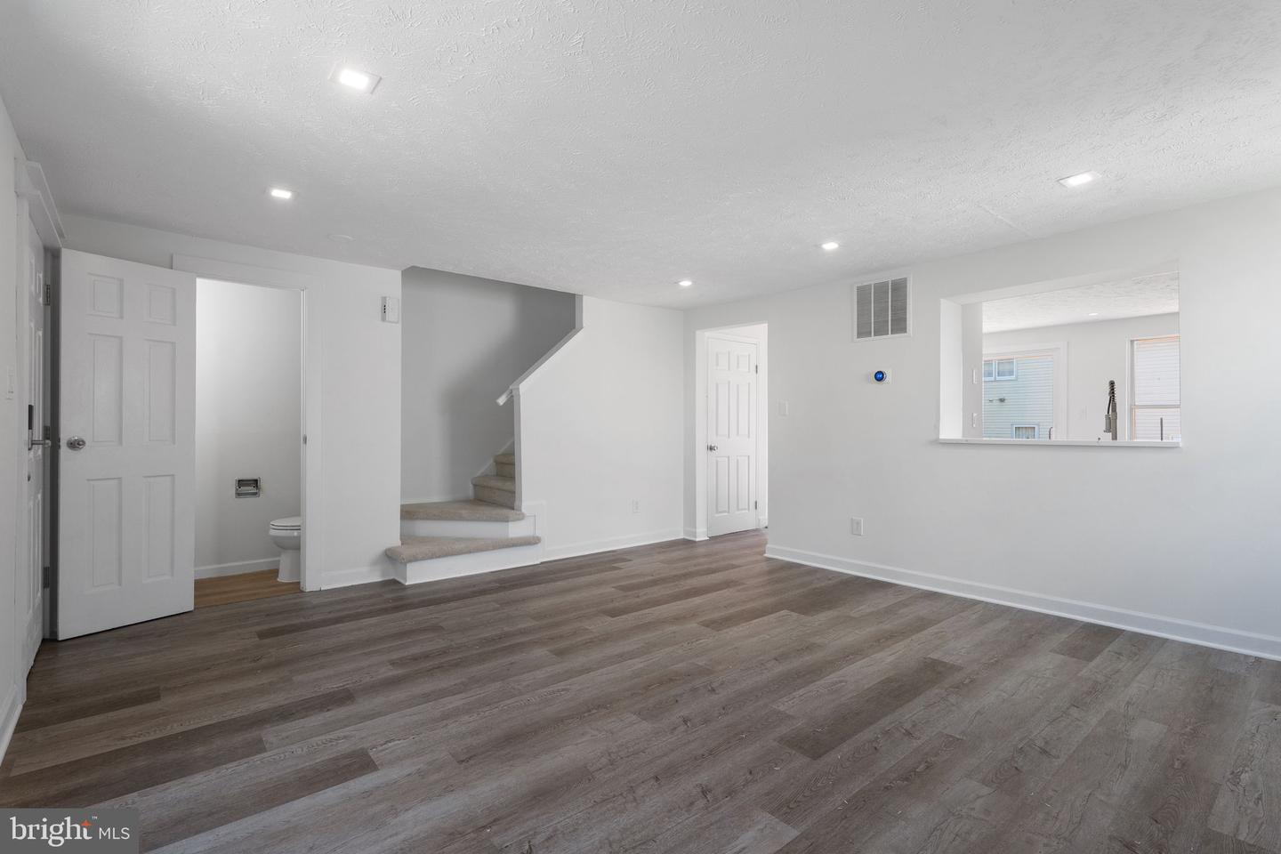 9023 NEW BRITAIN CIR, MANASSAS, Virginia 20110, 4 Bedrooms Bedrooms, ,2 BathroomsBathrooms,Residential,For sale,9023 NEW BRITAIN CIR,VAMN2008674 MLS # VAMN2008674
