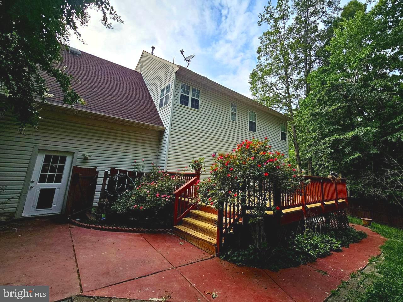 8 COLONEL COLIN CT, STAFFORD, Virginia 22554, 6 Bedrooms Bedrooms, ,3 BathroomsBathrooms,Residential,For sale,8 COLONEL COLIN CT,VAST2040798 MLS # VAST2040798